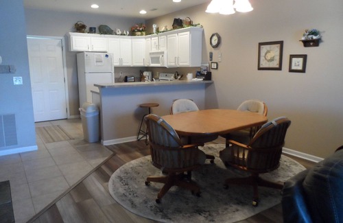 Camdenton Condo | No Steps/walk in/ 2BD/2BA w/12x30 boat slip Great View!