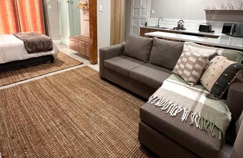 Welkom Apartment | No. Thirteen Refined Living