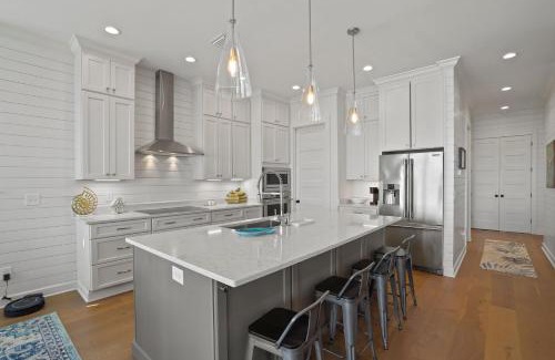 Josephine House | No Worries Bay House by Liquid Life