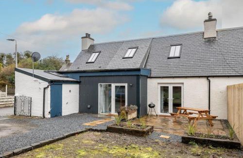 Comrie Apartment | No7 Drummond Street, 2 bedrooms, Comrie