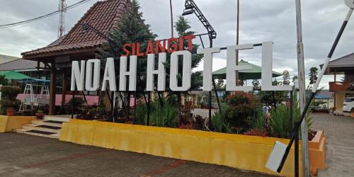 Siborongborong Hotel | Noah Hotel Silangit