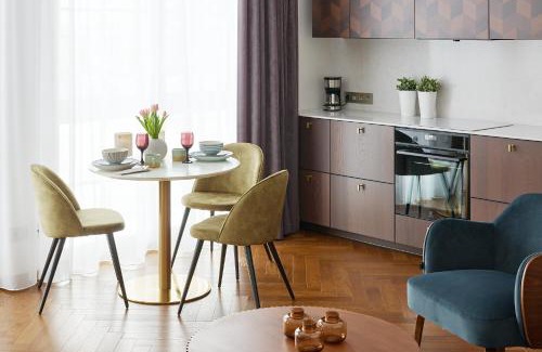 Kalamaja Apartment | Noblessner Seaside Apartment with Balcony