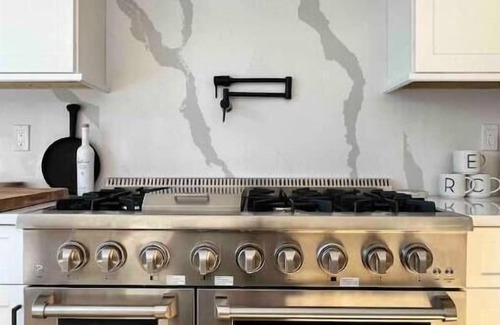 Mattituck House | NOFO Oasis: Wine Country Escape