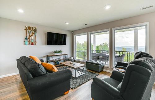 Clarkson House | Nolin Lake Home with Decks and Fire Pit in Clarkson!