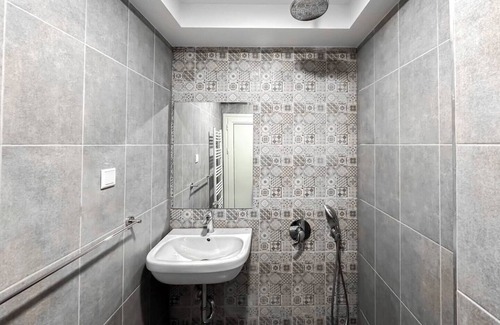 Studentski Grad Apartment | Nomad Friendly | Washer | Terrace | Parking