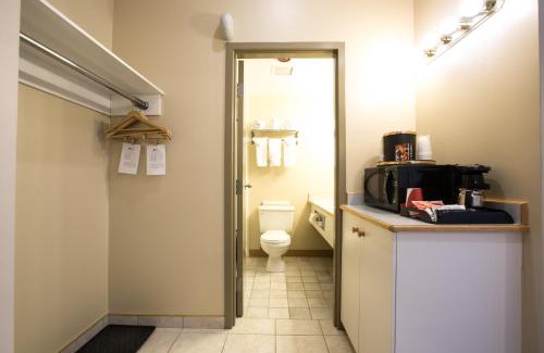 Fort McMurray Hotel | Nomad Hotel & Suites