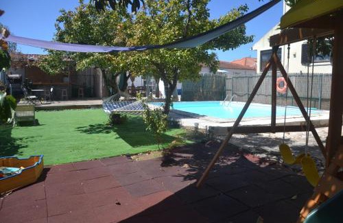 Algueirao - Mem Martins Apartment | NomadHut
