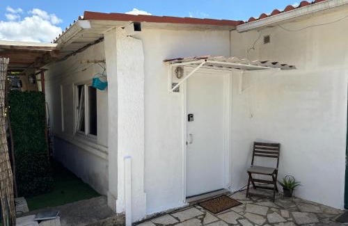 Algueirao - Mem Martins Apartment | NomadHut