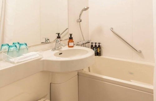 Ariake Hotel | Nonsmoking Deluxe Corner Twin Room Breakfast included / Koto-ku Tokyo