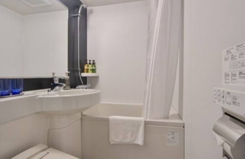 Hakataekihigashi Hotel | Nonsmoking Twin theater room Limited number o/Fukuoka Fukuoka