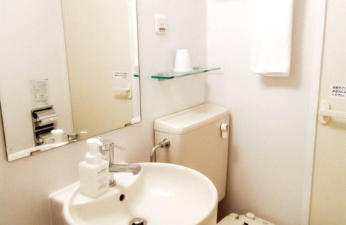 Matsuyama Hotel | NonsmokingDoubleRoom onlyReservations accepte/Matsuyama Ehime
