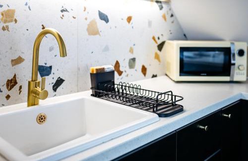 Gyor Apartment | Nook with a view - Quelle