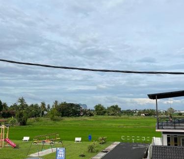 Kampung Padang Behor House | NOOR Homestay Paddy View