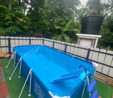 Kampung Sungai Raga Ski Chalet | Noor Muhammad Roomstay