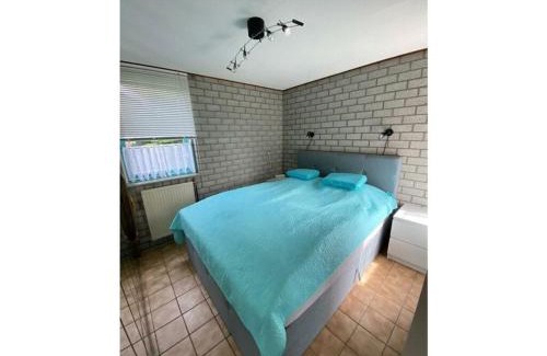 Dirkshorn House | Noordzee omheind met hond