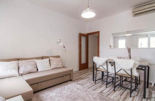 El Camp de l'Arpa del Clot Apartment | Nordic Apartment II Sagrada Familia