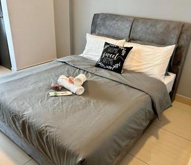 Taman Mount Austin Apartment | Nordic Industrial Style Austin Height 5-8pax