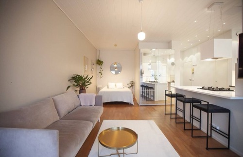 Kallio Apartment | Nordic Luxurious Loft in a Superb location, 42m2