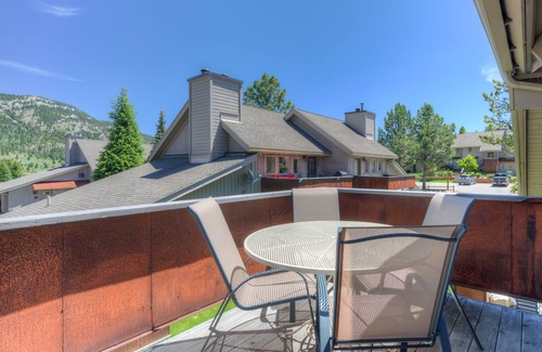 Big Sky Meadow Village House | Nordic ski-in/out home w/fireplace, loft & community pool/sauna - Custom Glacier Montana Townhome
