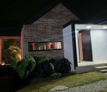 Medellin House | Nordika House - ideal para fotografía y descanso