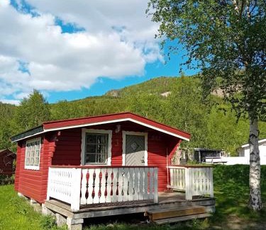 Saltdal Resort | Nordnes Kro og Camping