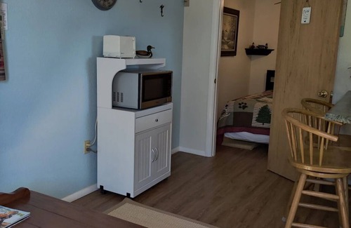 Elizabeth Apartment | Norfork Lake - Quaint 2 bedroom, no stairs. By the pool -camp store - pavilion.