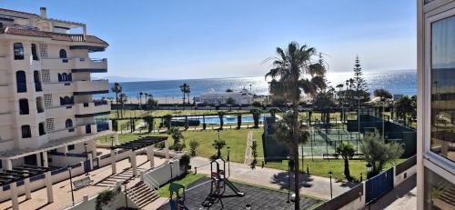 San Luis de Sabinillas Apartment | NORIA 2, pied dans le sable, magnifique vue mer, piscine, garage, climatisation