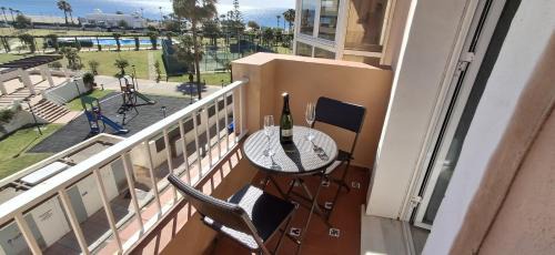 San Luis de Sabinillas Apartment | NORIA 2, pied dans le sable, magnifique vue mer, piscine, garage, climatisation