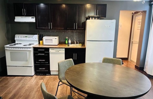 Kenora Apartment | Norman Bay Inn