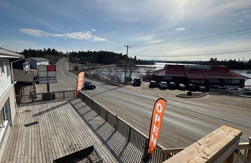 Kenora Apartment | Norman Bay Inn