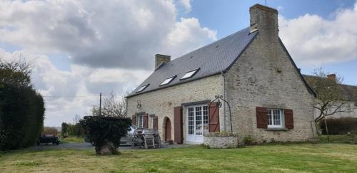 Canchy House | Normandieheritage14 COTTAGE DU MARAIS DDAY OMAHA BEACH