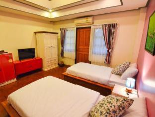 Wua Lai Bed & Breakfast | Norn-Nanta House