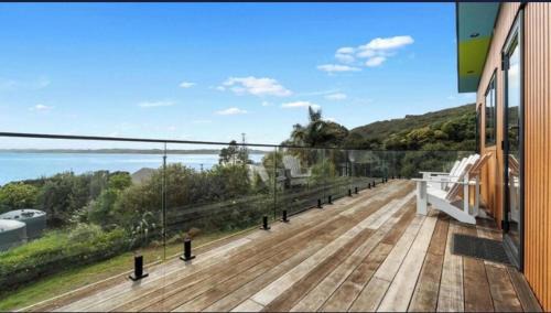 Raglan House | Norté Surf Vista - Whale Bay