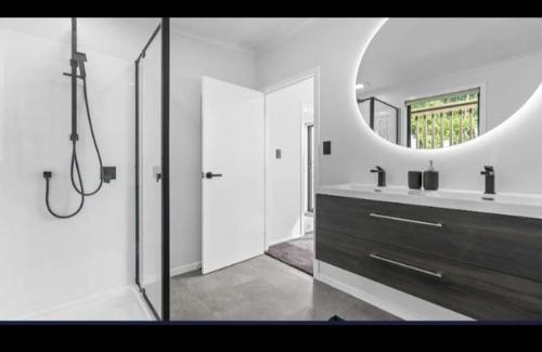 Raglan House | Norté Surf Vista - Whale Bay
