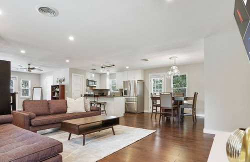 Highland House | North ATX Retreat w Open Concept Layout + Backyard