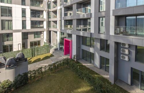 Aviatiei Apartment | North by CityLife Suites Cloud 9 D