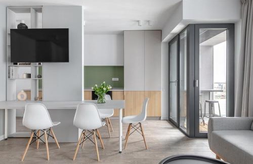 Aviatiei Apartment | North by CityLife Suites Cloud 9 D