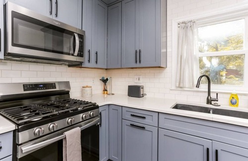 East Side House | North Decatur Escape