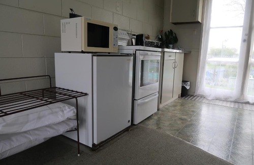 Huntly Hotel | North End Motel