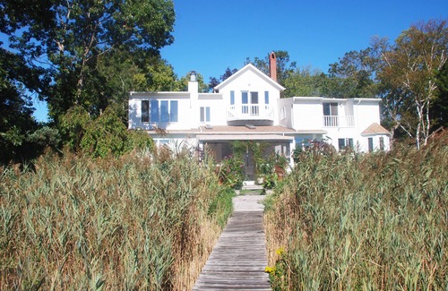 Mattituck House | North Fork Wine Country On The Bay