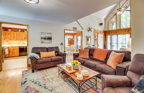 Jasper Cabin | North Georgia Cabin w/Hot Tub & Community Perks!