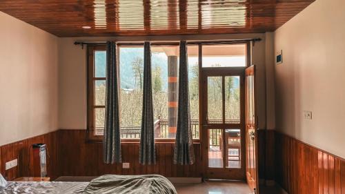 Manali House | North Katmor homestay