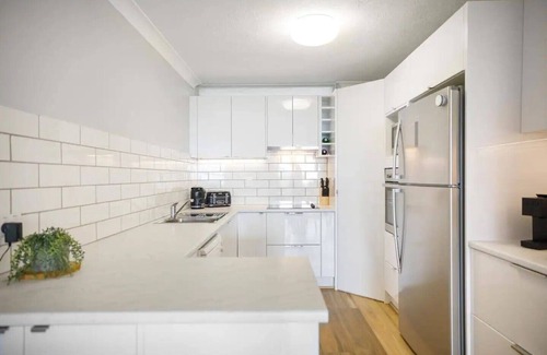 Bilinga Apartment | North Kirra Ocean Gem - perfect family holiday
