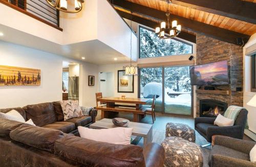 Tahoe City House | North Lake Tahoe Cabin and Hot Tub