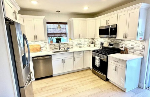 Long Branch House | North Long Branch Beach Home with Heated Pool and Hot Tub