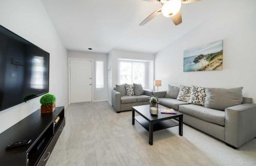 Parque Vista Estates House | North Phoenix Home with Pool about 18 Mi to Downtown!