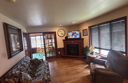 Minocqua Apartment | Northern Resort #17