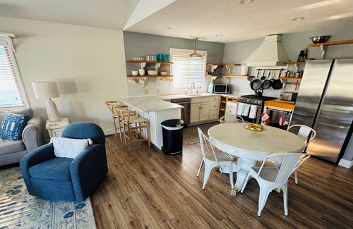 Indian River House | “Northern retreat in the heart of Indian River.”