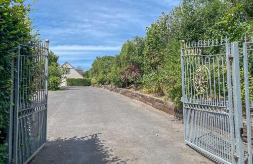 Newton Ferrers House | Northlands Coach House Devon