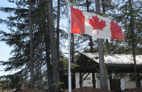 Dease Lake Hotel | Northway Motor Inn